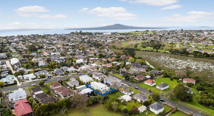  at 15A Waitemata Road, Hauraki, Auckland