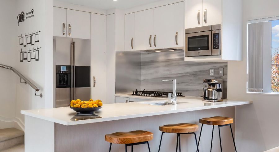  at 73 Bordeaux Parade, Te Atatu South, Waitakere City, Auckland