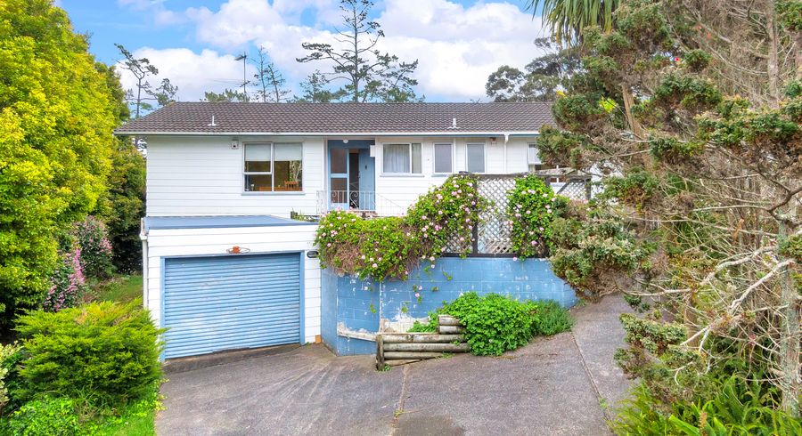  at 1/6 McQuoid Place, Glenfield, Auckland