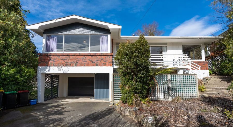  at 18  Colquhoun Street, Glenross, Dunedin, Otago