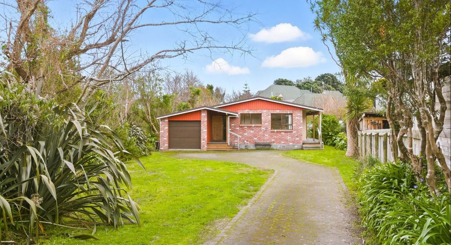  at 61 Ocean Road, Paraparaumu Beach, Kapiti Coast, Wellington