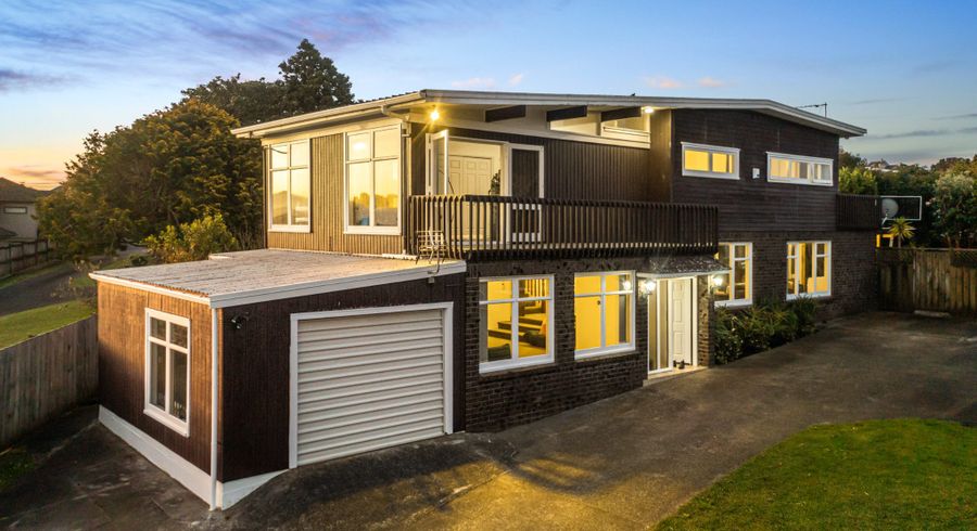  at 2/59 Hillsborough Road, Mount Roskill, Auckland