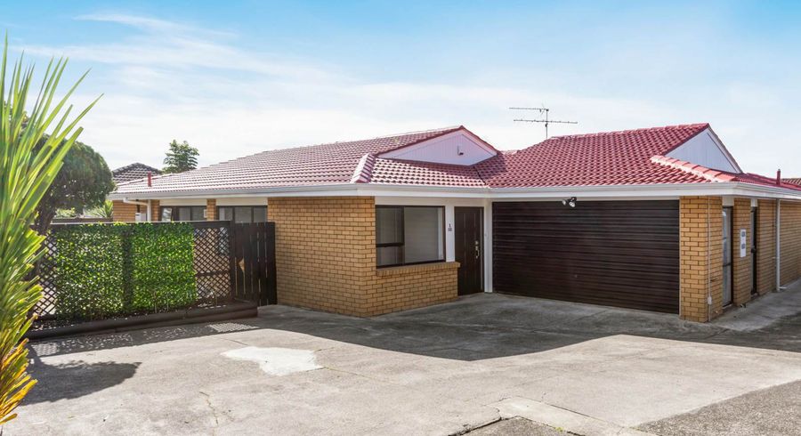  at 1/32 Simmental Crescent, Somerville, Manukau