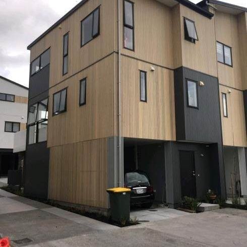  at 6 Pheasant Lane, Hobsonville, Waitakere City, Auckland