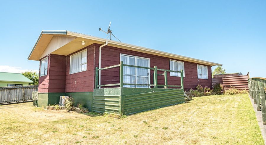  at 35 Karyn Street, Castlecliff, Whanganui