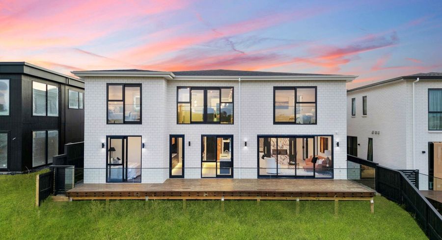  at 33 Grand Ridge Avenue, Flat Bush, Manukau City, Auckland