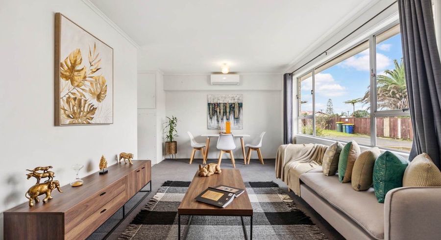  at 2/3172 Great North Road, New Lynn, Waitakere City, Auckland