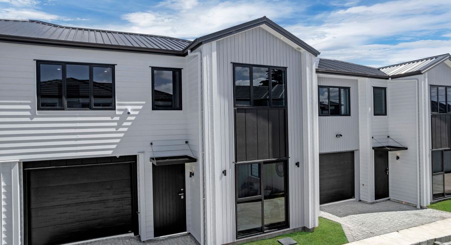  at 8C Gardiner Grove, Mangere East, Manukau City, Auckland
