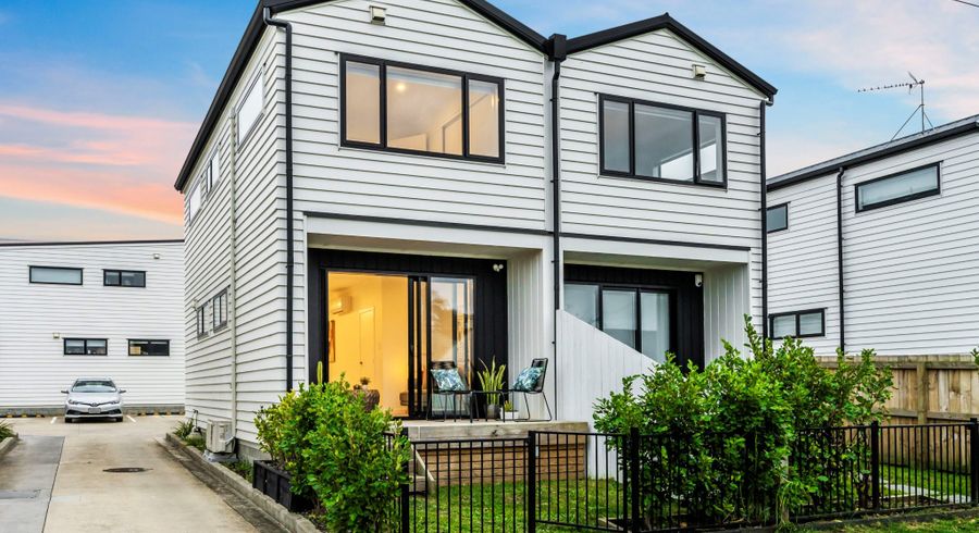 at 2/11 Mareth Street, Panmure, Auckland