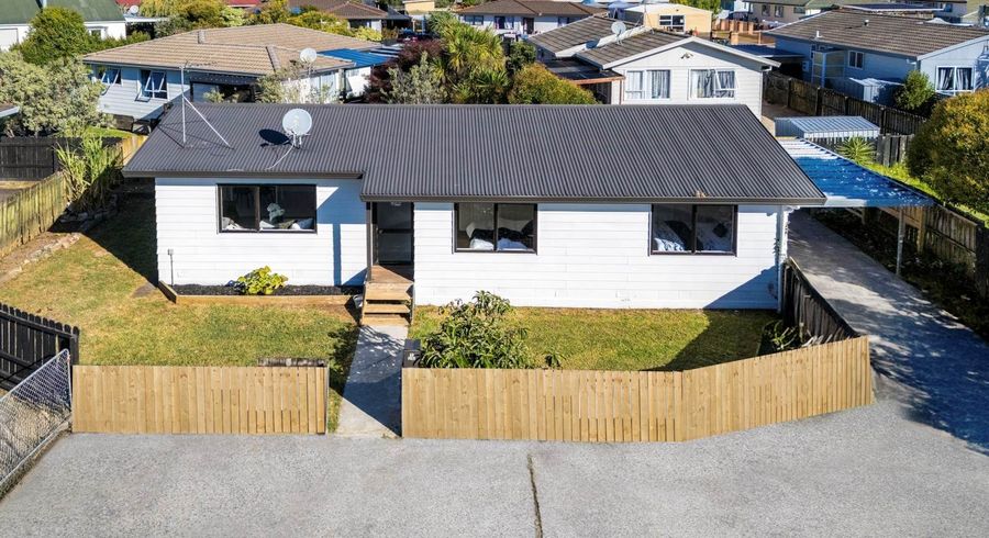  at 1/26 Karepo Crescent, Ranui, Auckland