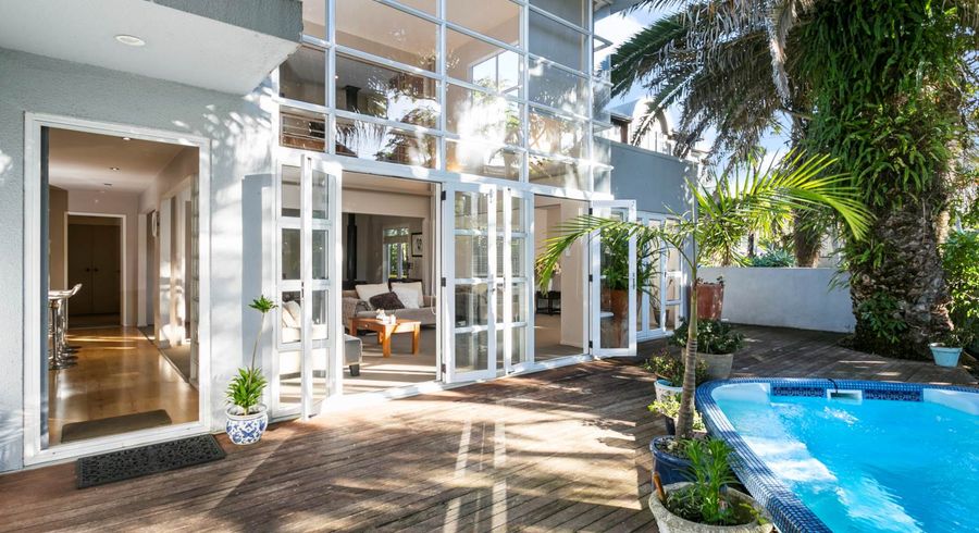  at 2/236 Beach Road, Campbells Bay, Auckland