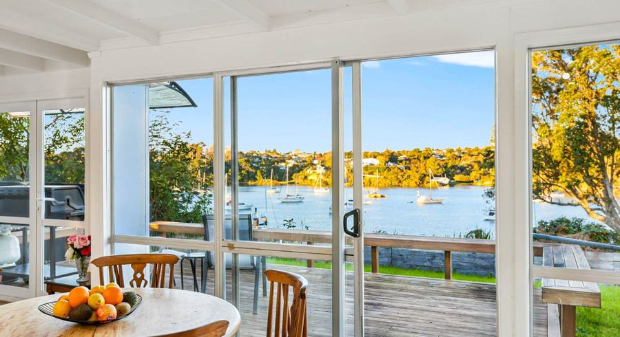  at 113 Ferry Parade, Herald Island, Waitakere City, Auckland