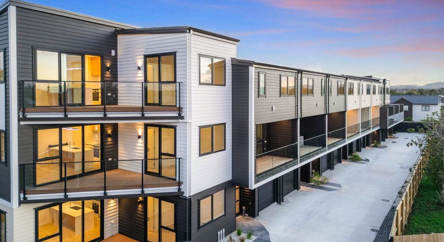  at Unit 2 - 3/130 Rosebank Road, Avondale, Auckland City, Auckland