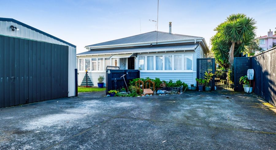  at 78 Ngamotu Road, Spotswood, New Plymouth