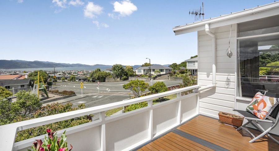  at 36 Dowse Drive, Maungaraki, Lower Hutt