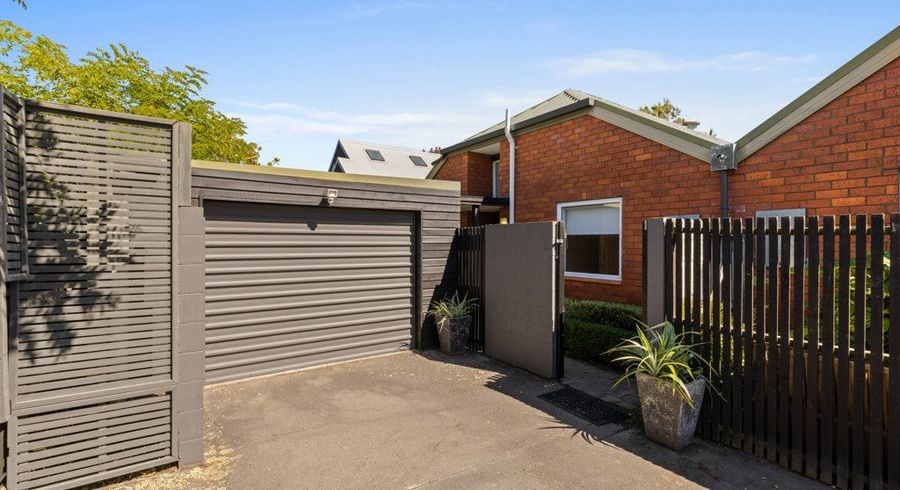  at 3/93 Aikmans Road, Merivale, Christchurch City, Canterbury