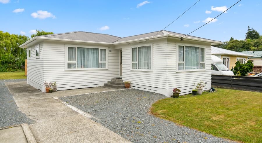  at 8 Hay Street, Wainuiomata, Lower Hutt