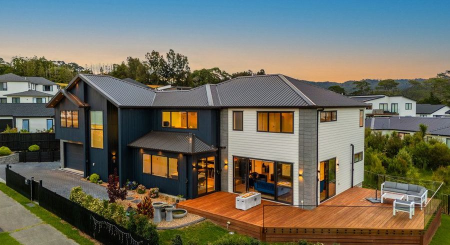  at 6 Wheki Place, Swanson, Waitakere City, Auckland