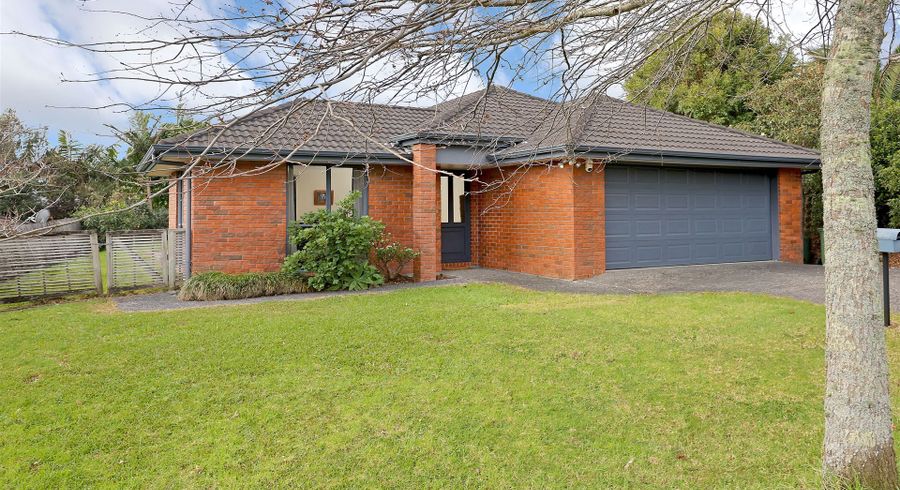  at 13 Lake Panorama Drive, Henderson, Auckland
