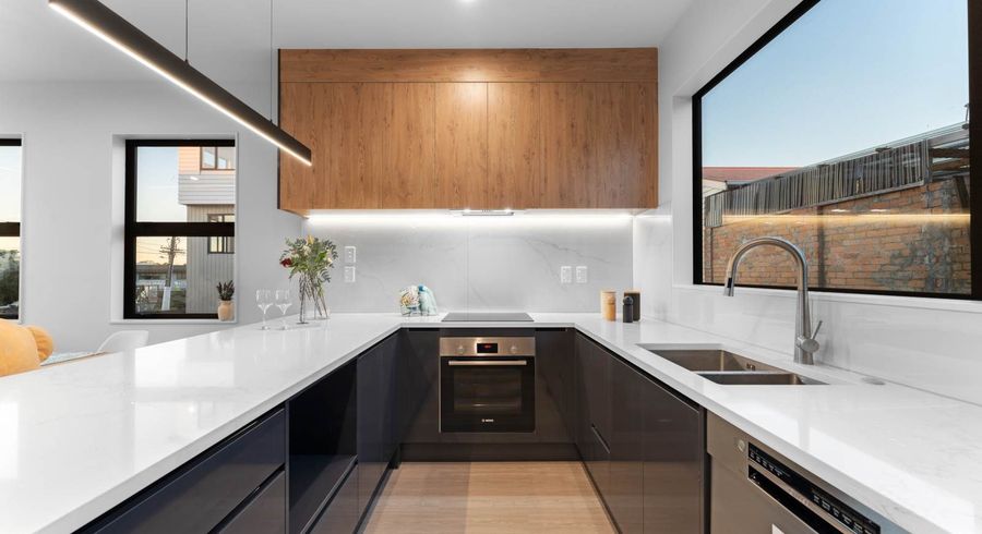  at 4/16 Binsted Road, New Lynn, Waitakere City, Auckland