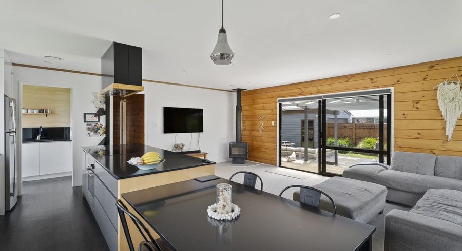  at 62 Barrett Road, Whalers Gate, New Plymouth