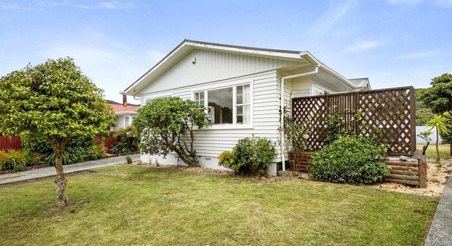  at 27 Momona Street, Wainuiomata, Lower Hutt