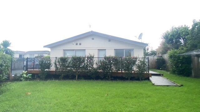  at 12A Fielding Crescent, Farm Cove, Manukau City, Auckland