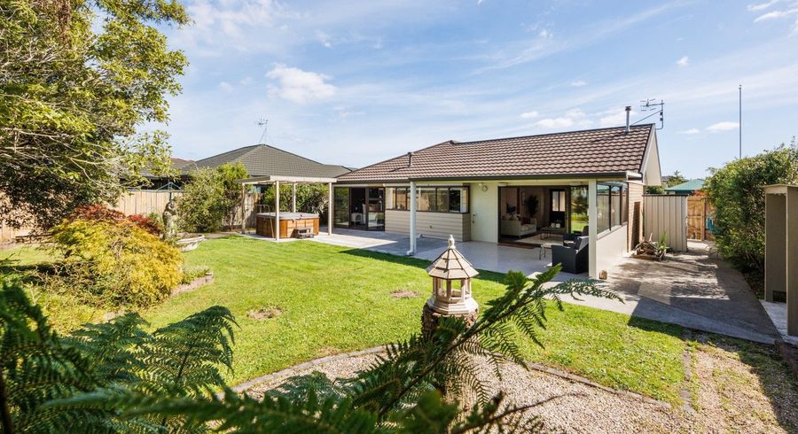  at 7 Rosebank Avenue, Kelvin Grove, Palmerston North, Manawatu / Whanganui