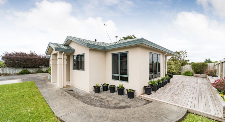  at 5 Jordan Way, Kelvin Grove, Palmerston North, Manawatu / Whanganui