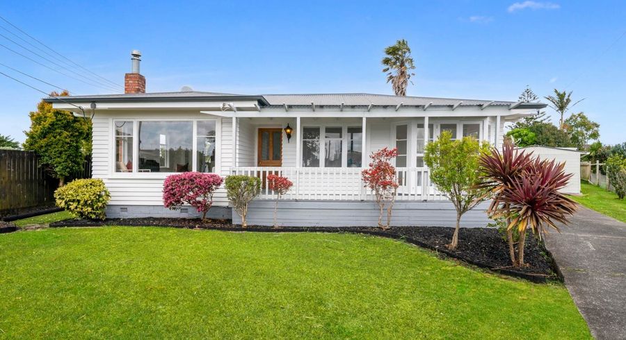  at 19 Edgerton Road, Te Atatu Peninsula, Waitakere City, Auckland