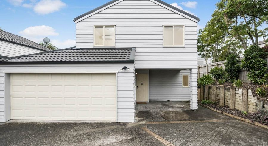  at 2/24 Fields Parade, Oteha, North Shore City, Auckland