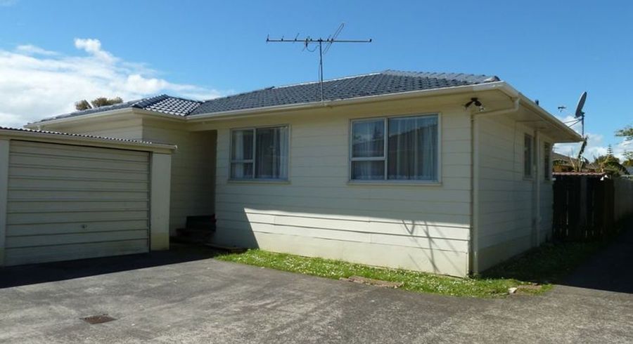  at 2/48 Rowandale Avenue, Manurewa, Manukau City, Auckland