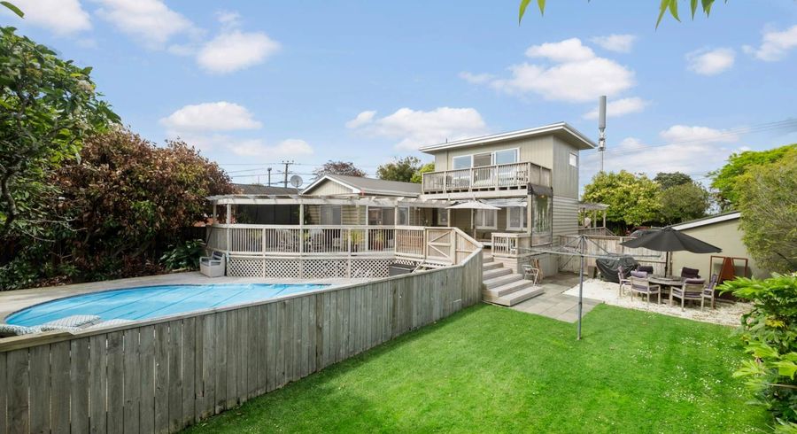  at 275 Glenfield Road, Glenfield, Auckland