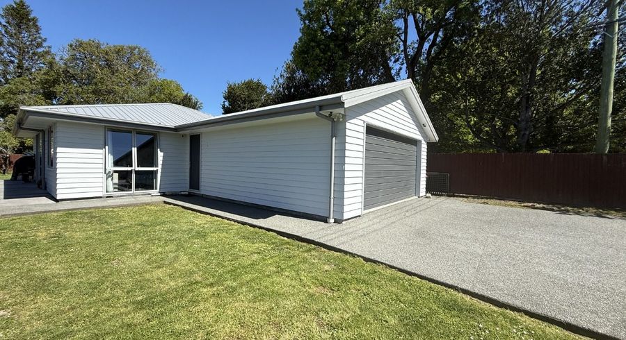  at 27 Reeves Road, Opawa, Christchurch City, Canterbury