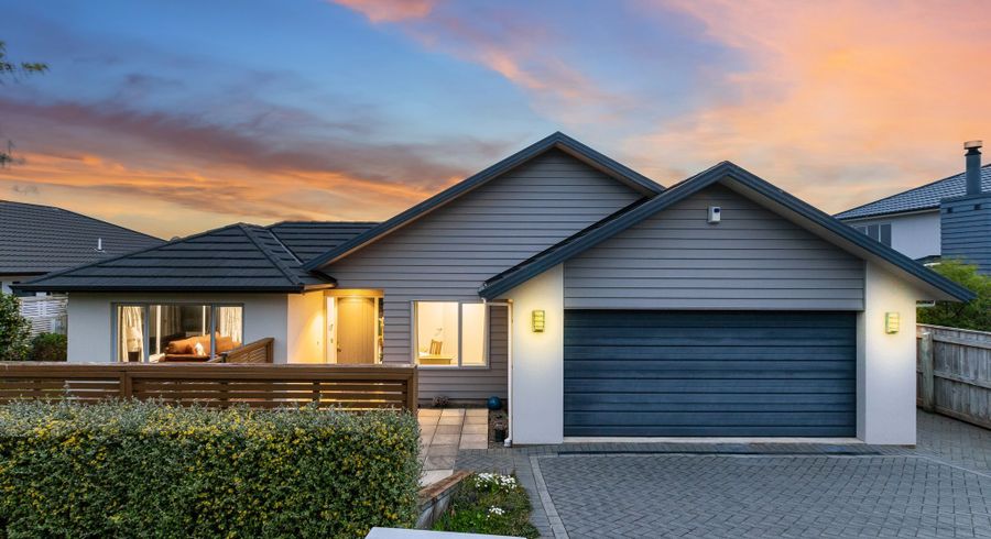  at 19 Tongariro Drive, Aotea, Porirua, Wellington