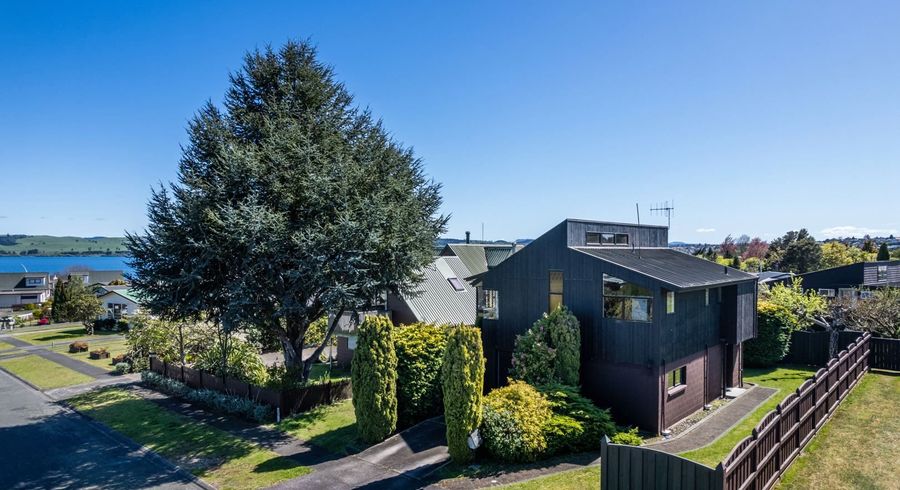  at 8 Tobin Place, Richmond Heights, Taupo