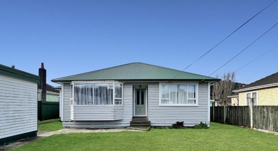  at 64 Wellington Road, Wainuiomata, Lower Hutt