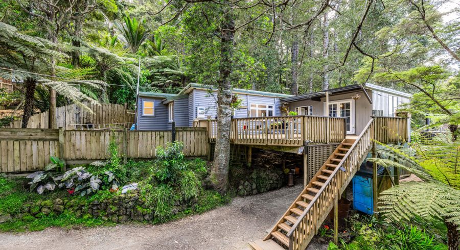  at 103 Laingholm Drive, Laingholm, Waitakere City, Auckland