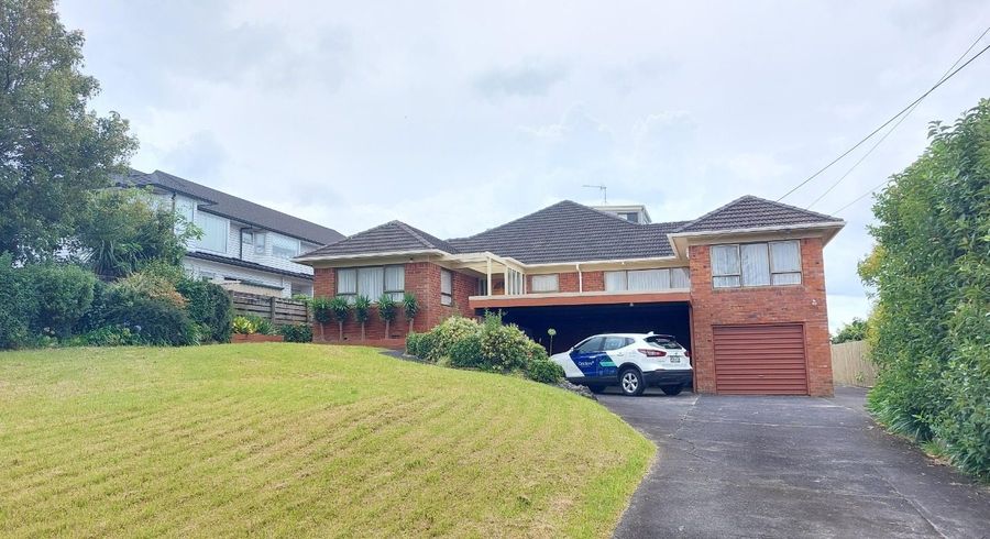  at 8 Beach Road, Mellons Bay, Manukau City, Auckland