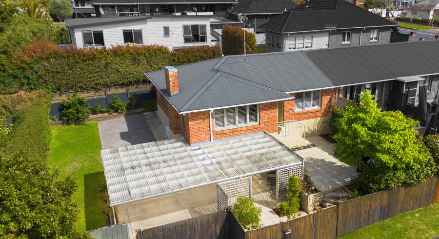  at 1 Chesterfield Avenue, Saint Heliers, Auckland