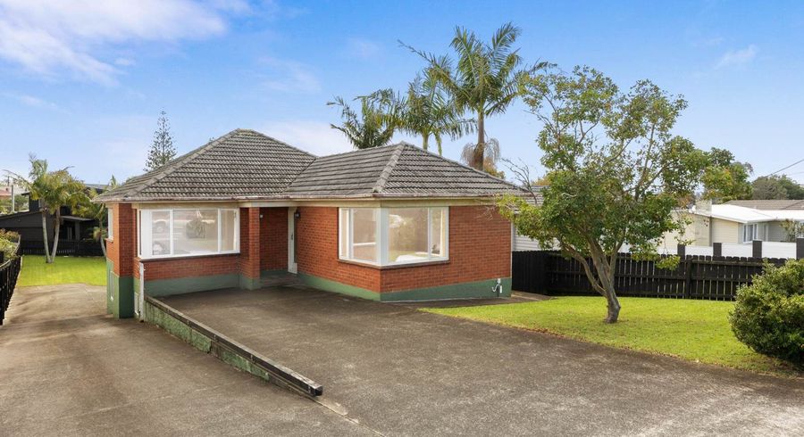  at 47 Golf Road, New Lynn, Waitakere City, Auckland