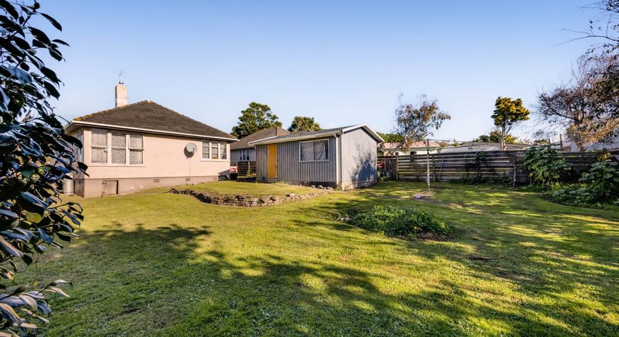  at 10 Acourt Street, Hawera