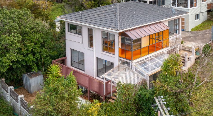  at 2/90 Browns Bay Road, Rothesay Bay, Auckland