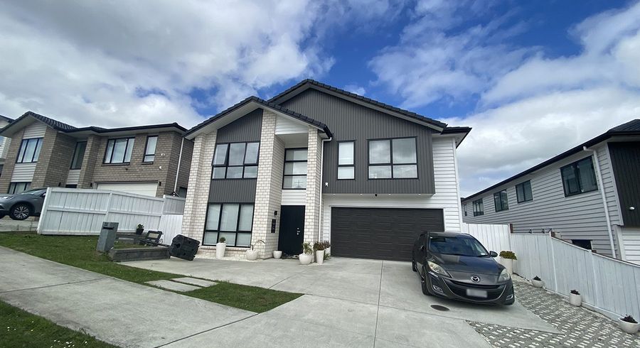  at 32 Tipu Road, Flat Bush, Manukau City, Auckland
