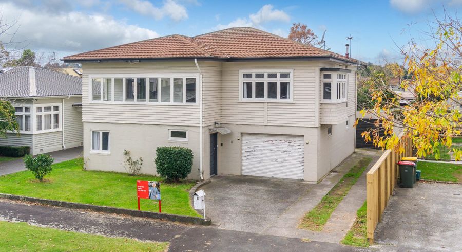  at 8 Bell Street, Hamilton East, Hamilton, Waikato