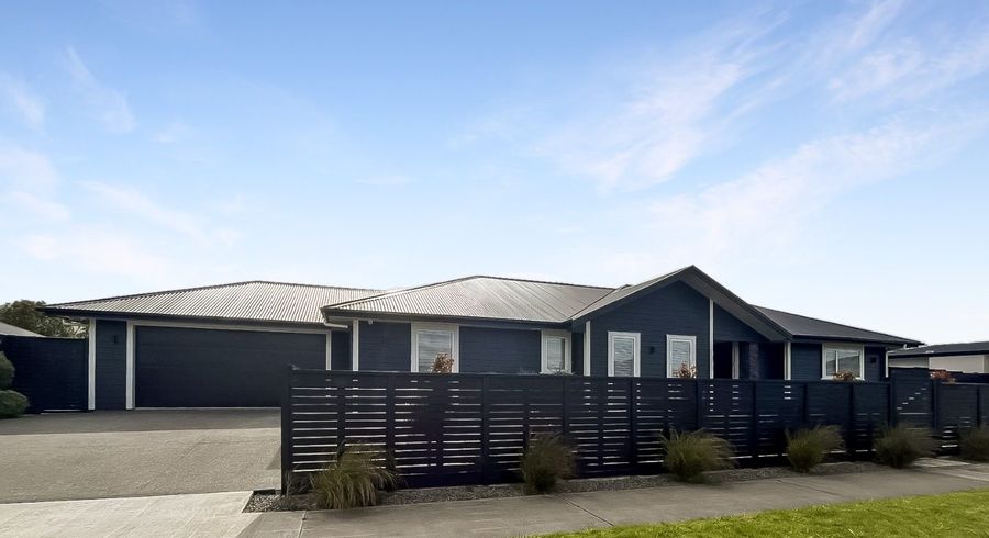  at 53 Johnstone Drive, Fitzherbert, Palmerston North, Manawatu / Whanganui