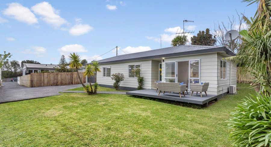  at 2/328 Rangatira Road, Beach Haven, North Shore City, Auckland