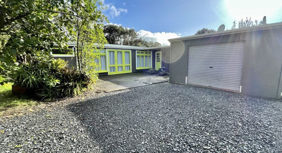  at 32 Shirley Road, Parau, Auckland