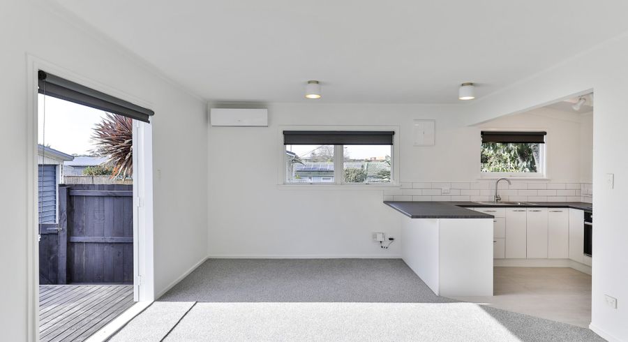  at 118a Universal Dr, Henderson, Waitakere City, Auckland