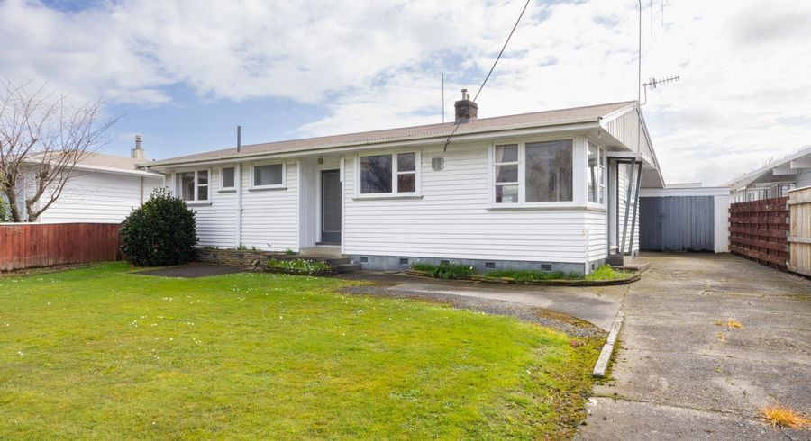  at 74 Fairs Road, Milson, Palmerston North